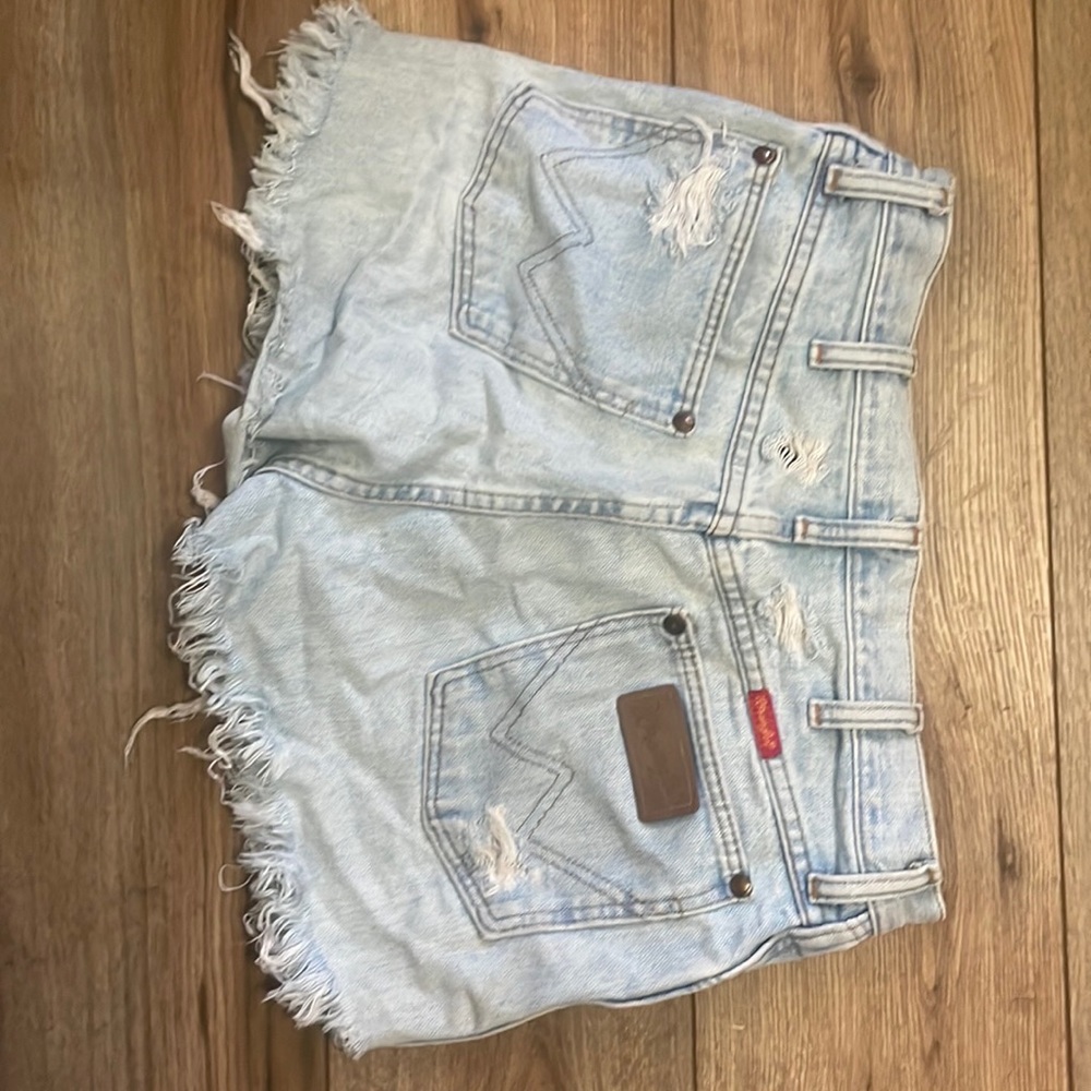 Wrangler cut off shorts